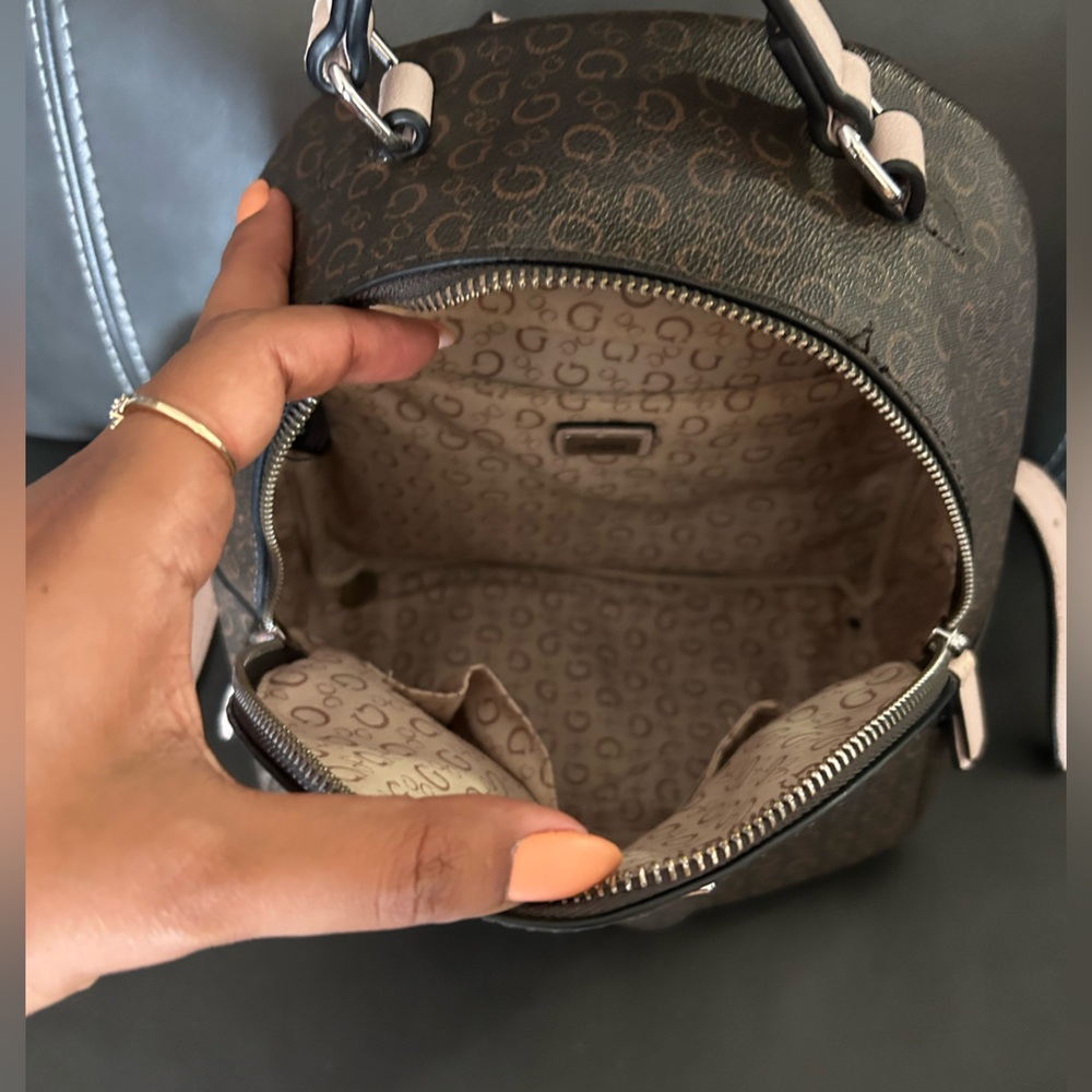 Guess Mini Backpack - Picture 6 of 6